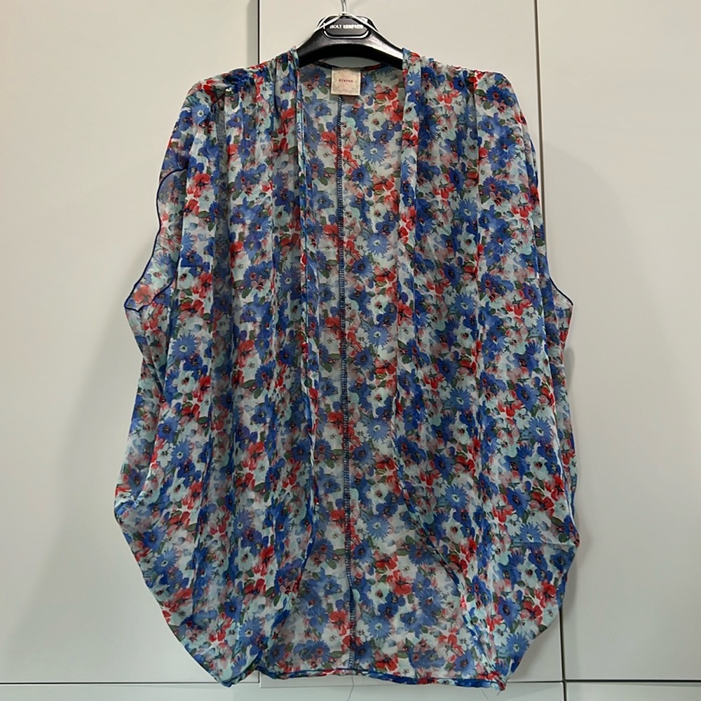 Nymphe open cover up size small